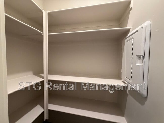 Building Photo - 1098 S 4380 W