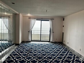 Building Photo - 382 Ocean Ave