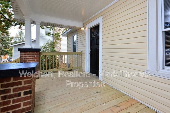 Building Photo - 216 N Guthrie Ave