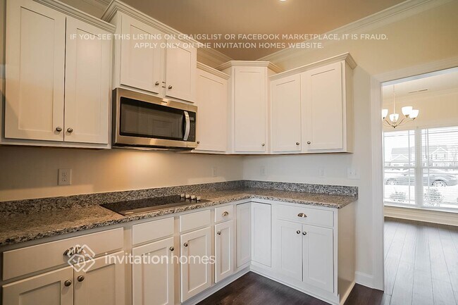 Building Photo - 1079 Vanguard Dr