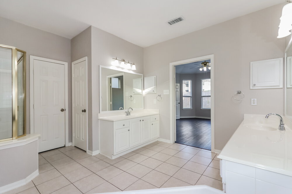 Building Photo - 5411 Upland Brook Ln