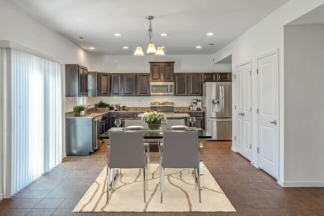 Building Photo - 290 Cobblestone Landing