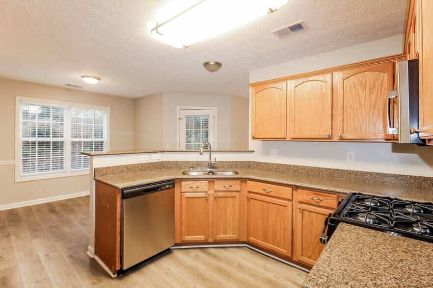 Building Photo - 162 Towler Shoals Dr
