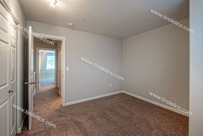 Building Photo - Cozy Townhome in Beautiful Progress Ridge-...