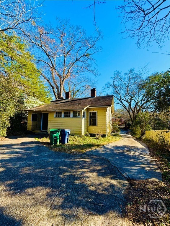 Building Photo - 75 Arch St