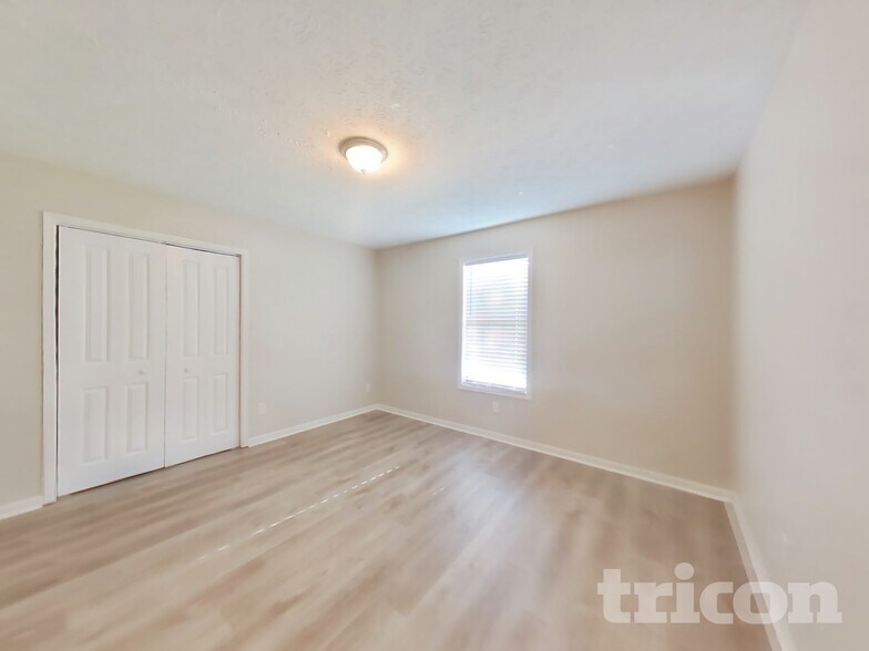 Building Photo - 114 Scarborough Ct