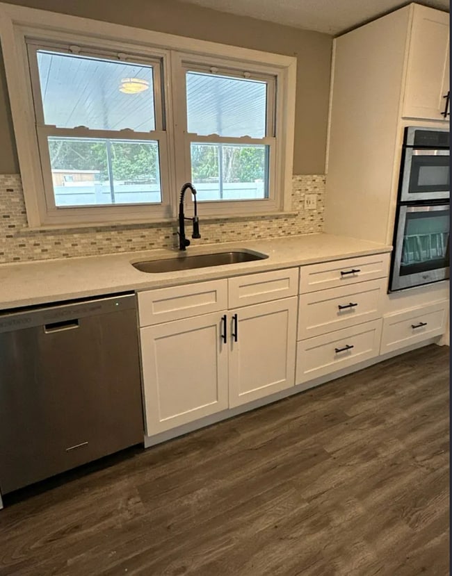 Building Photo - 3471 50th Ave N