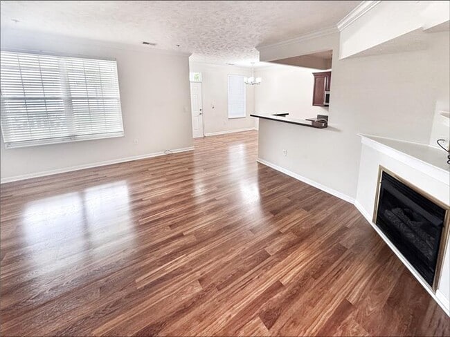 Building Photo - 203 Sonie Dr