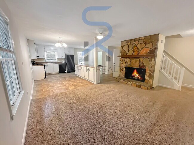 Building Photo - 4125 Maple Ferry Dr