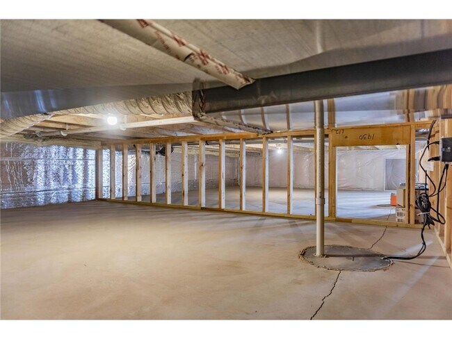 Building Photo - 143X Nutmeg Cir