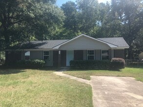 Building Photo - 719 Thornwood Way