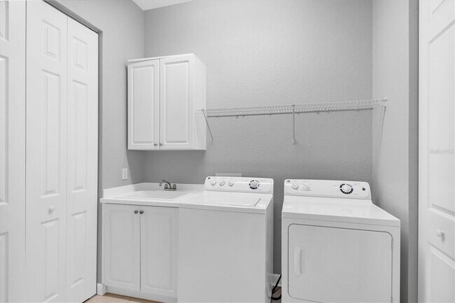 Building Photo - 5509 46th Ct W