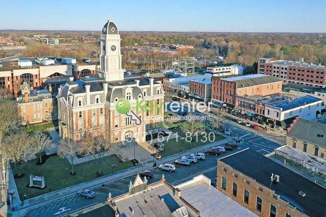 Building Photo - 1445 North St