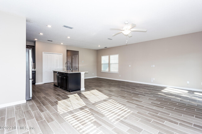 Building Photo - 149 Appleton Ct