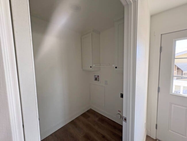 Building Photo - 1700 S State St