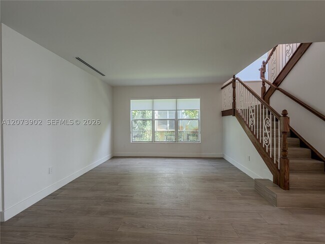 Building Photo - 5297 SW 183rd Ave