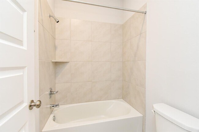 Building Photo - 6634 Albany Forest Ct