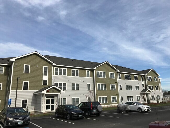 Building Photo - 15 E Ridge Dr