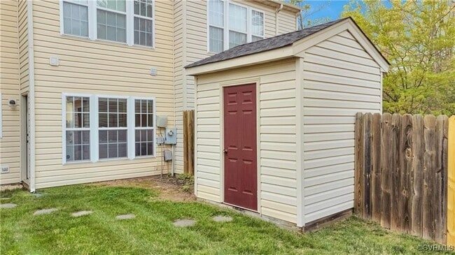 Building Photo - 2545 Mountain Ash Cir