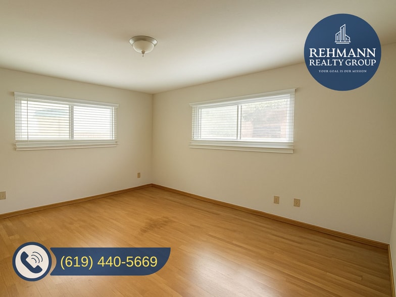 Building Photo - 4235 Kendall St