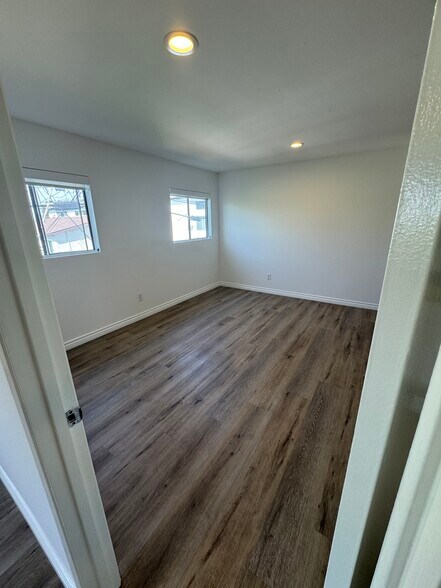 Building Photo - 3725 Glendon Ave