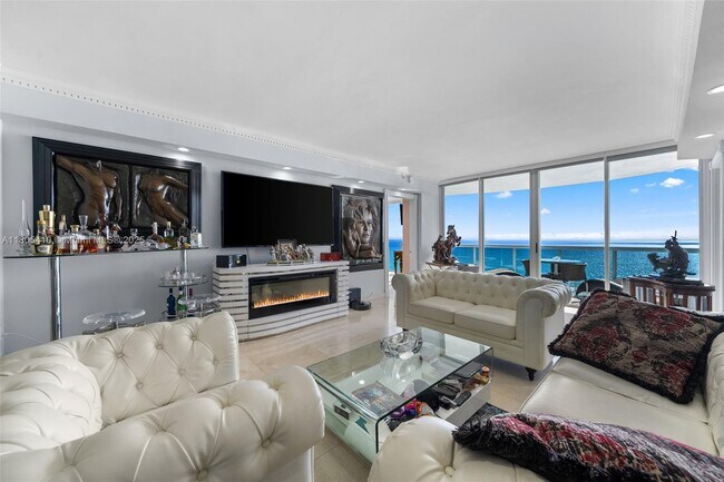 Building Photo - 17555 Collins Ave
