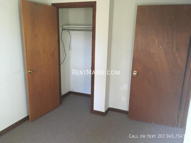 Building Photo - 25 Yale St