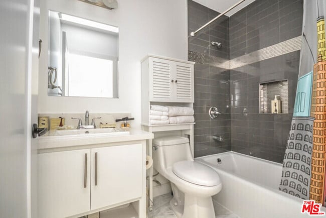 Building Photo - 4538 Abbey Pl