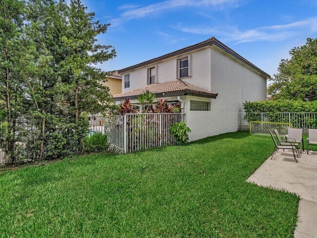 Building Photo - 7145 Crescent Creek Pl