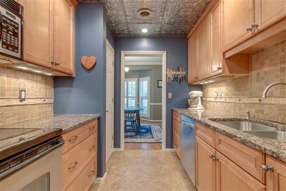 Building Photo - 1135 Clifton Ln