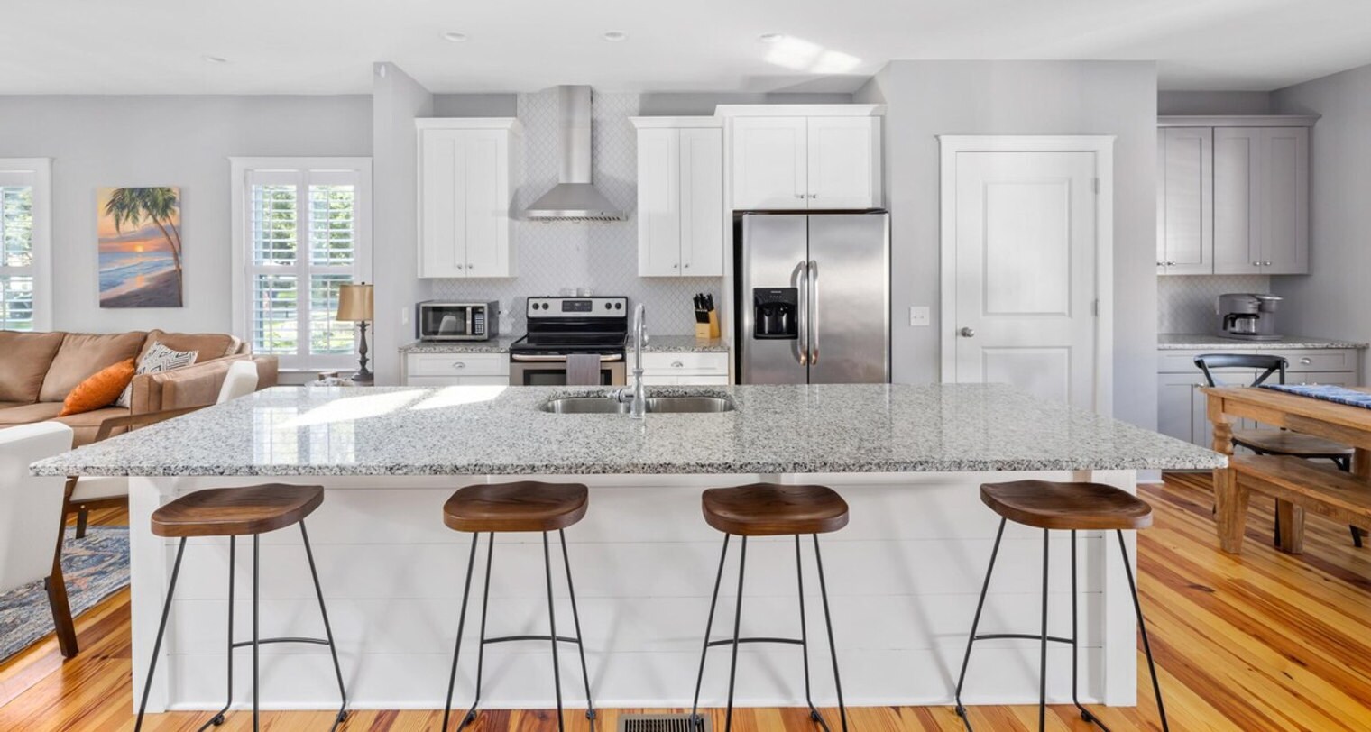 Building Photo - 1175 Leesville St