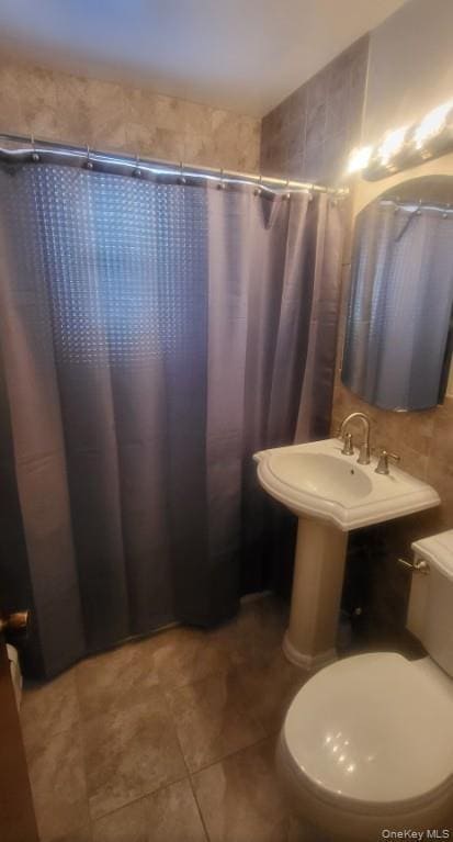 Building Photo - 5 W Lawrence Park Dr