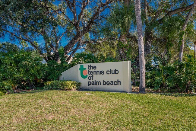 Primary Photo - 2828 Tennis Club Dr