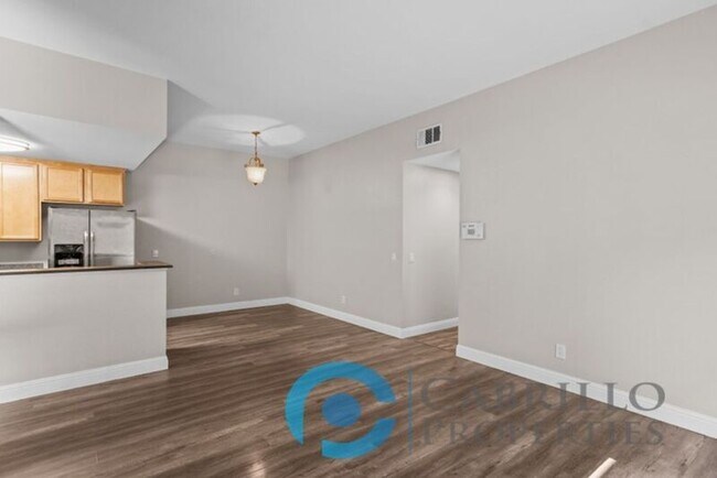 Building Photo - 3525 Grove St