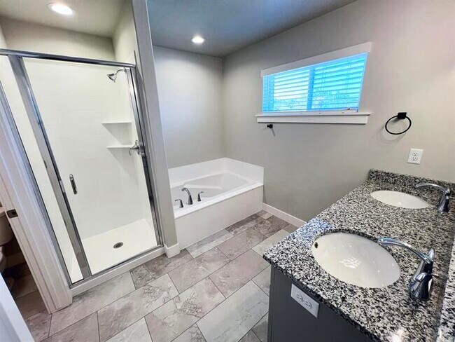 Building Photo - 38 E 1225 S