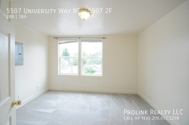 Building Photo - 5507 University Wy NE