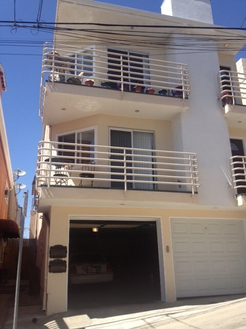 Building Photo - 215 Moonstone St