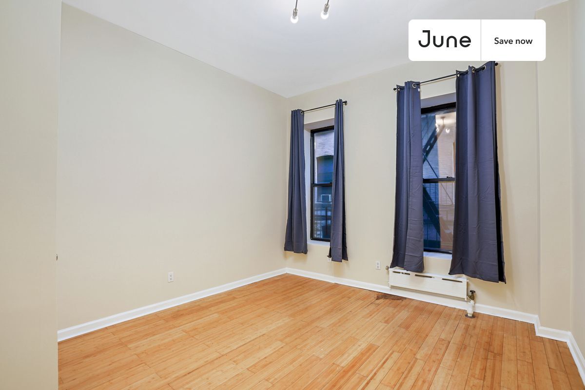 Building Photo - 301 St Nicholas Ave