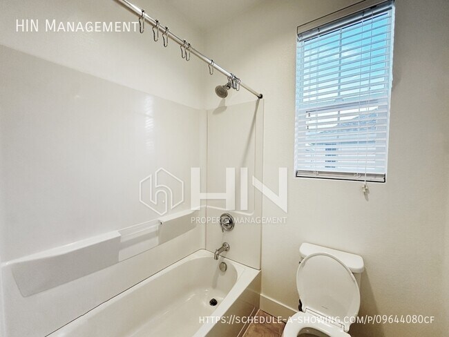 Building Photo - 38238 Luma Terrace