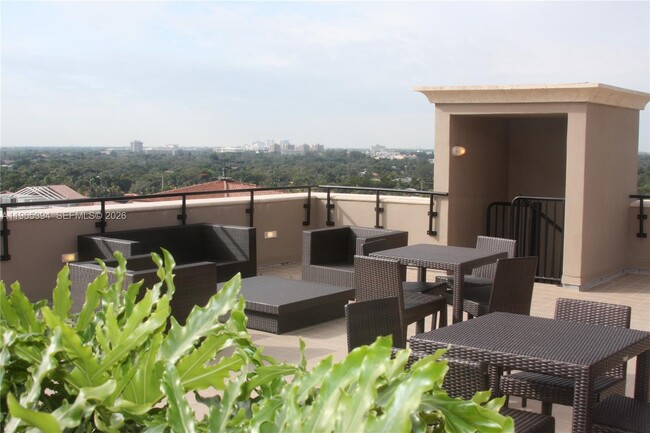 Building Photo - 4100 Salzedo St