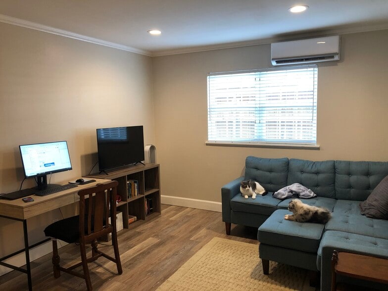 Building Photo - 312 Jagoe St