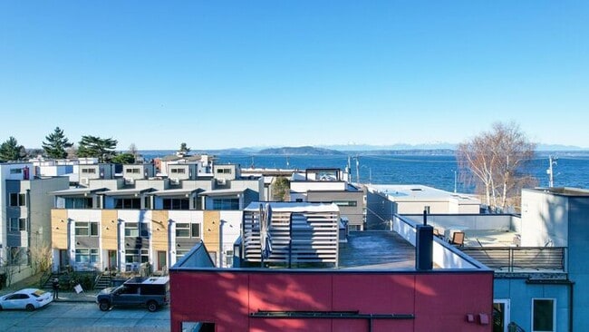 Building Photo - Stunning Air Conditioned Alki Condo Overlooking Majestic Puget Sound!