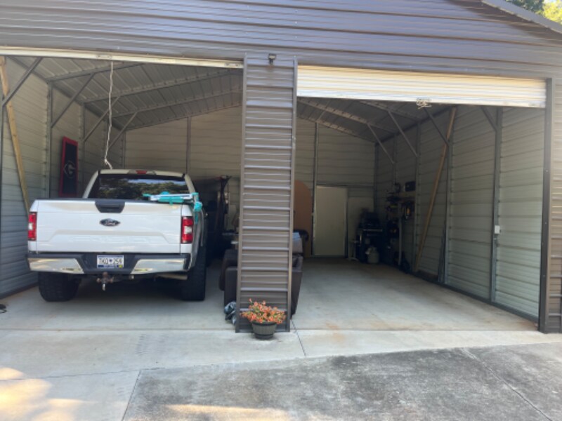 Building Photo - 101 S Fox Cir