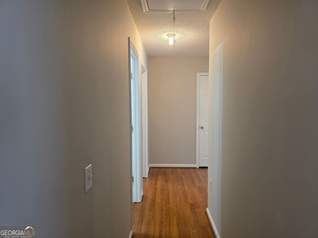 Building Photo - 200 Deer Rd