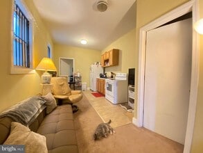 Building Photo - 1435 W Norris St