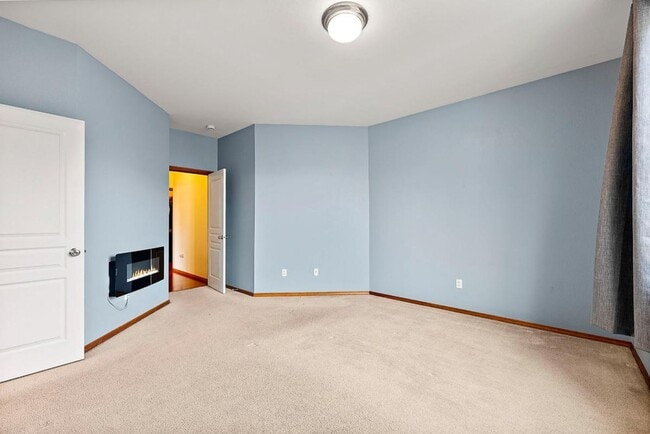 Building Photo - Beautiful Single-Story Olympia Home with Dog Wash, Garden Beds & Thoughtful Layout