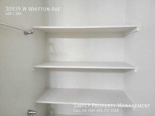 Building Photo - 30939 W Whitton Ave
