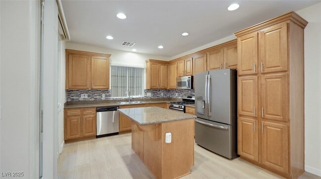 Building Photo - 9869 Iris Valley St