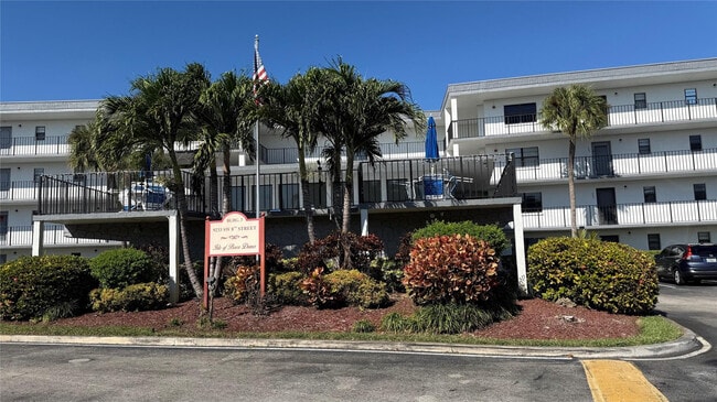 Building Photo - 9233 SW 8th St