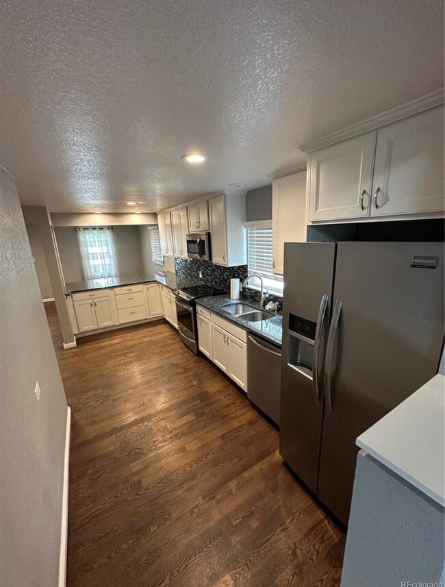 Building Photo - 4291 S Clarkson St